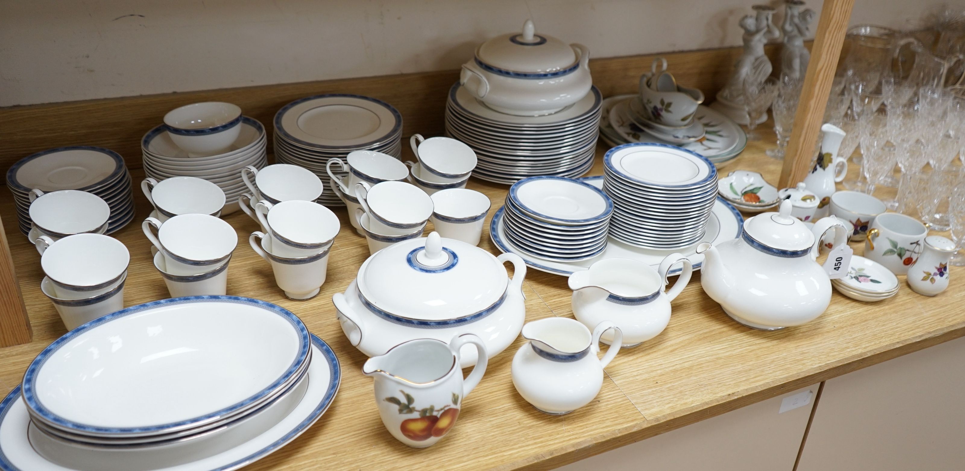 A Royal Doulton Atalanta pattern dinner and tea service and a quantity of Royal Worcester Evesham pattern table wares